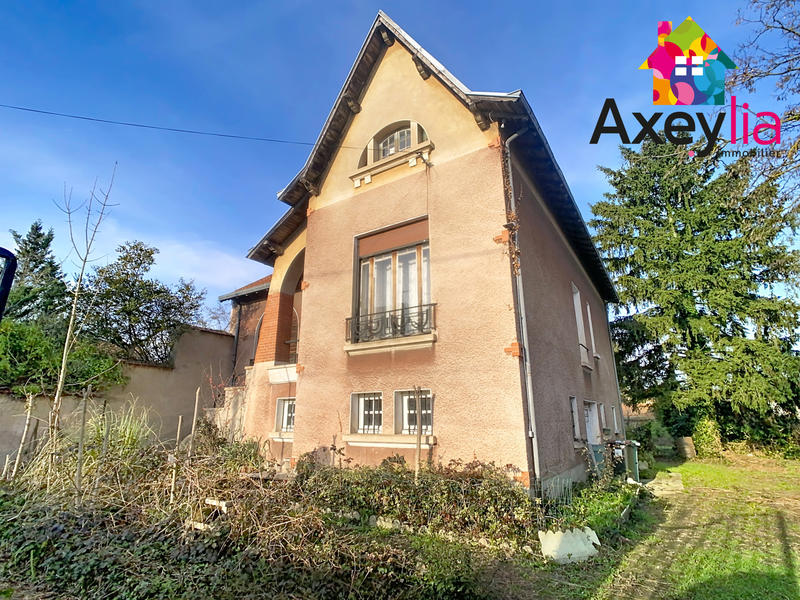 Maison - 171 m² - 7 pièces