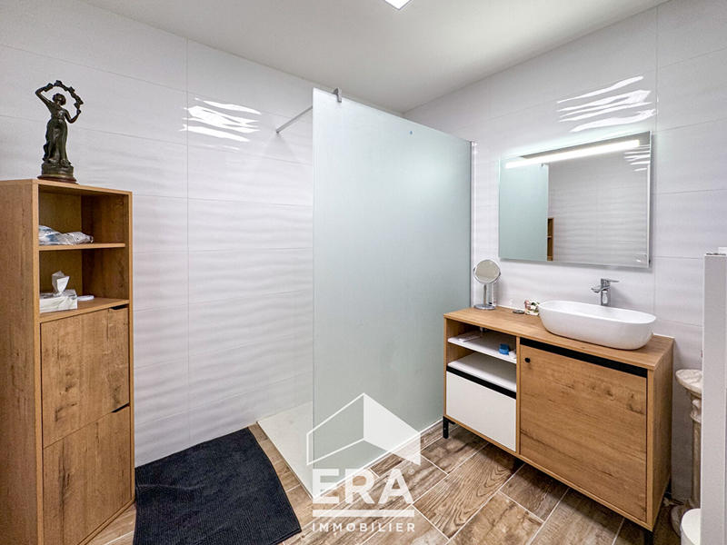 Appartement - 65 m² - 2 pièces