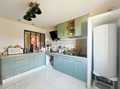 Maison - 141 m² - 7 pièces