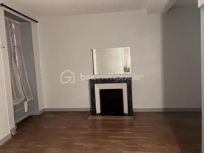 Maison - 187 m² - 9 pièces