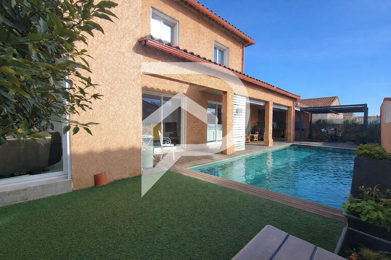 Maison - 173 m² - 6 pièces