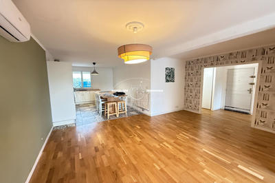 Appartement - 80 m² - 3 pièces