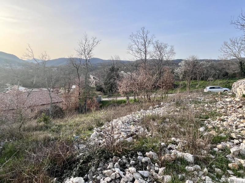 Terrain constructible - 776 m²