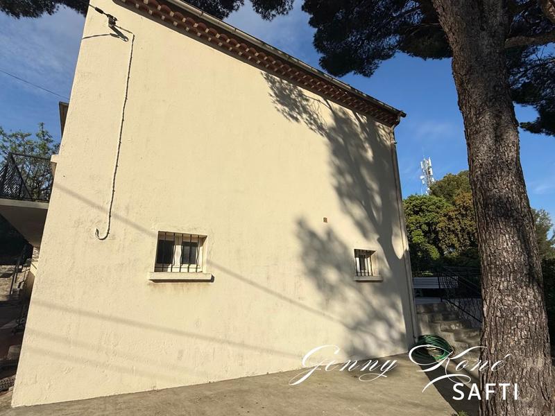 Maison - 122 m² - 7 pièces