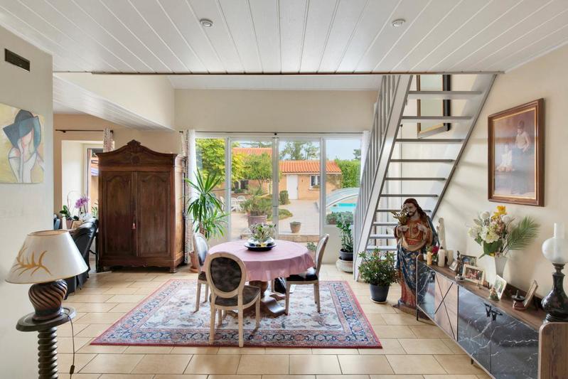 Maison - 158 m² - 8 pièces