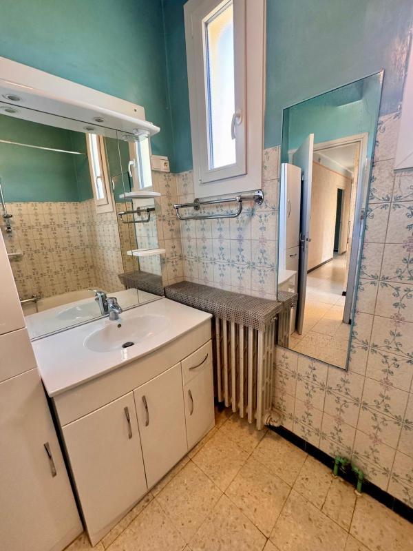 Villa - 200 m² - 10 pièces