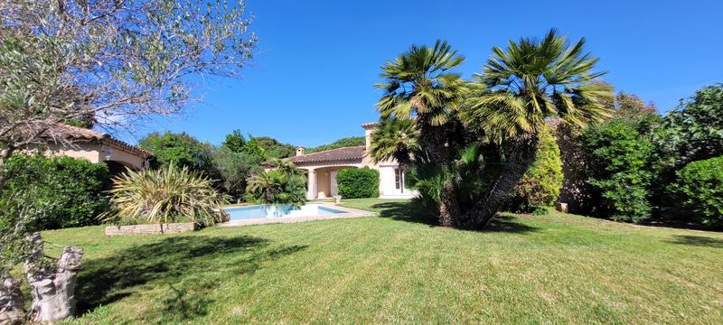 Villa - 240 m² - 7 pièces