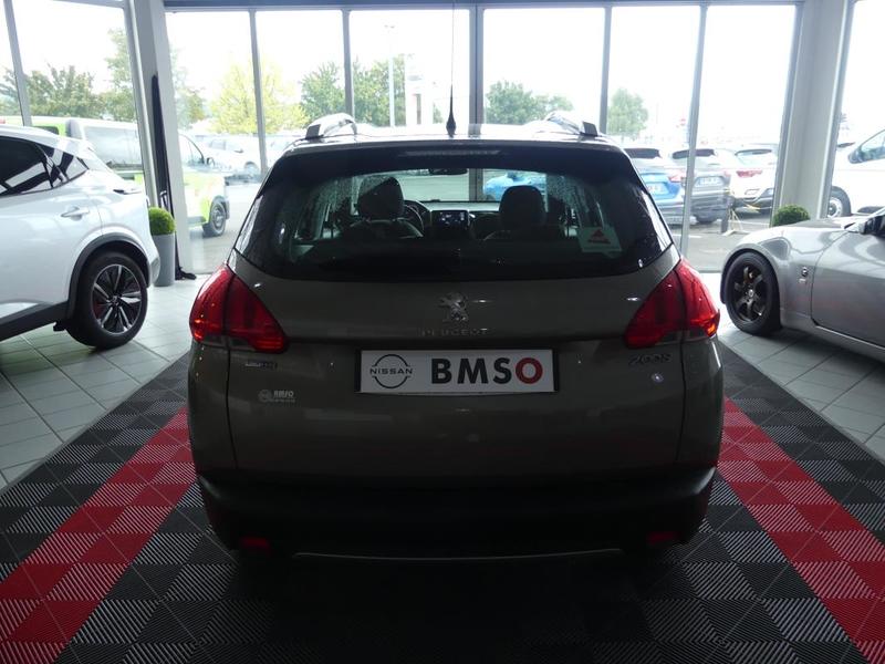 Peugeot 2008 2015 - Diesel Boîte manuelle 1.6 Bluehdi 120 Allure