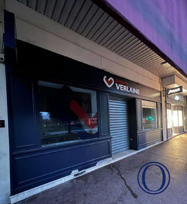 Local commercial - 93 m²