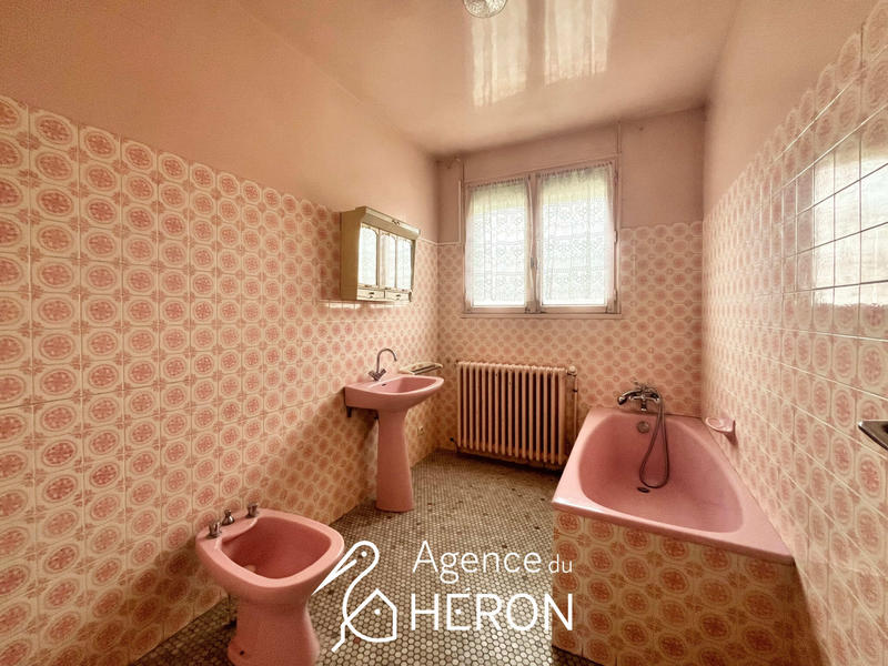 Maison - 137 m² - 7 pièces