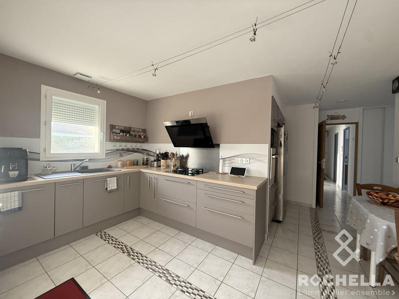 Maison - 110 m² - 4 pièces