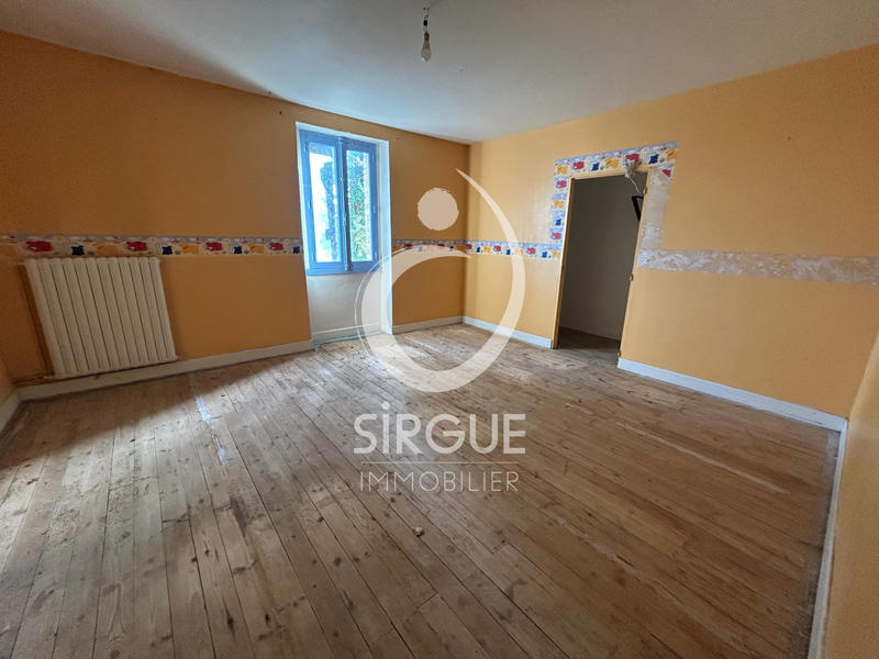Propriété - 220 m² - 7 pièces