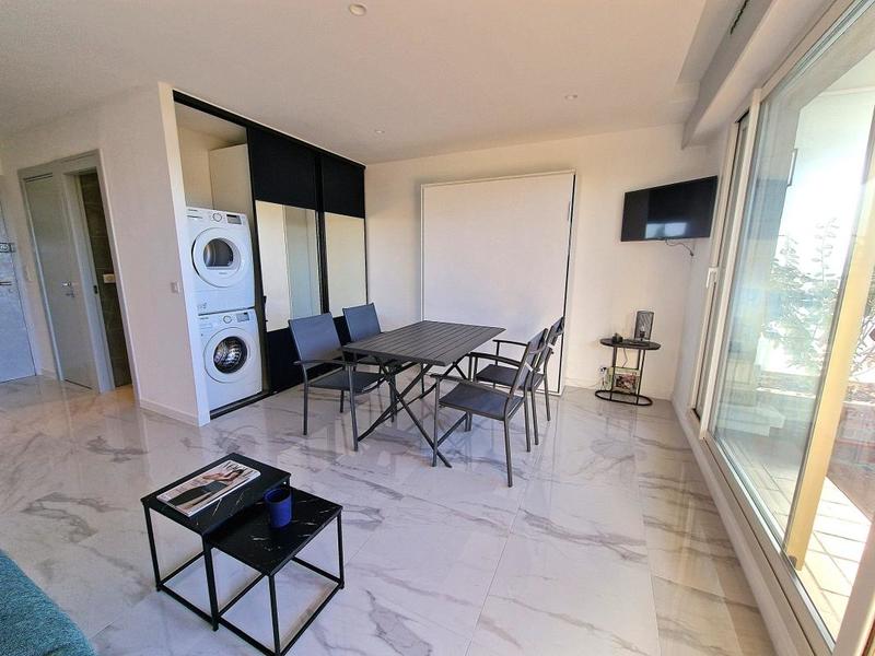 Appartement ancien - 28 m² - 1 pièce