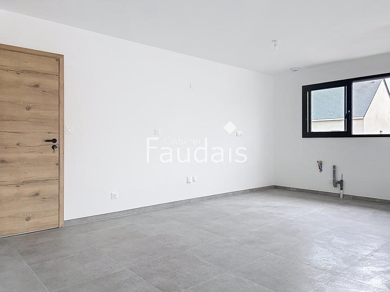 Maison - 95 m² - 5 pièces