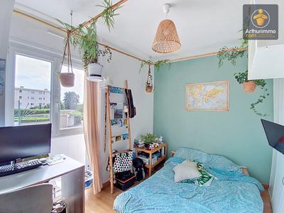 Appartement - 92 m² - 5 pièces