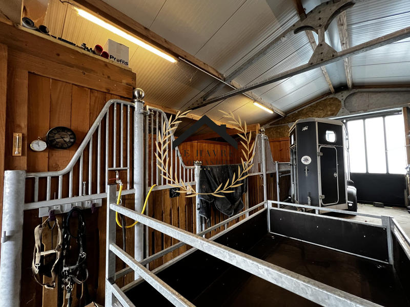 Maison - 297 m² - 8 pièces