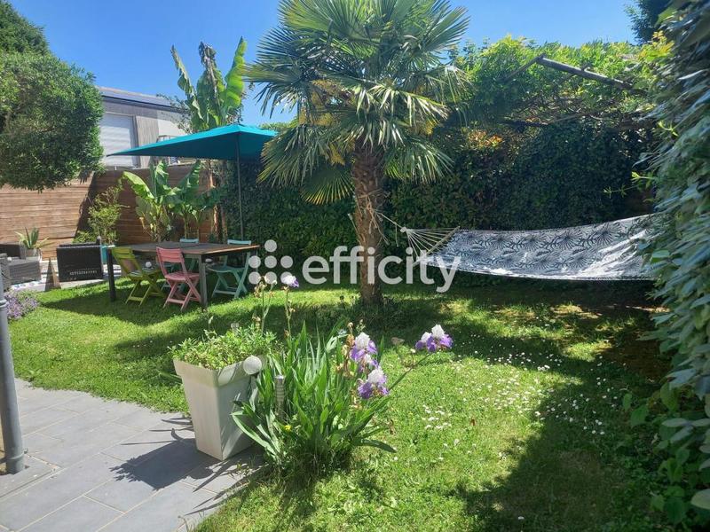 Maison - 138 m² - 8 pièces