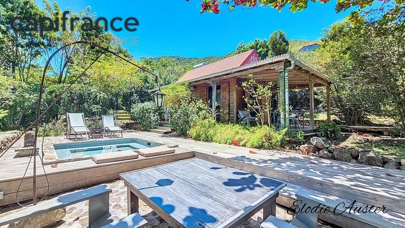 Propriété - 261 m² - 8 pièces