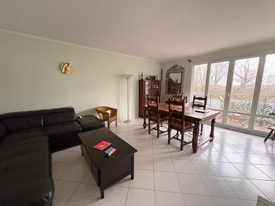 Appartement - 98 m² - 5 pièces