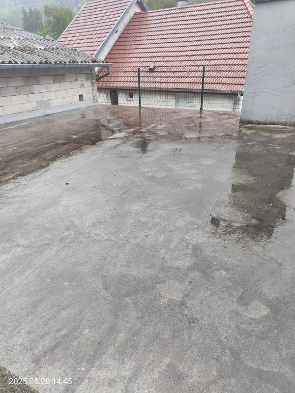 Maison - 500 m² - 9 pièces