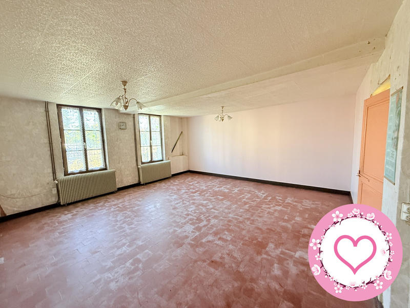 Maison - 102 m² - 4 pièces