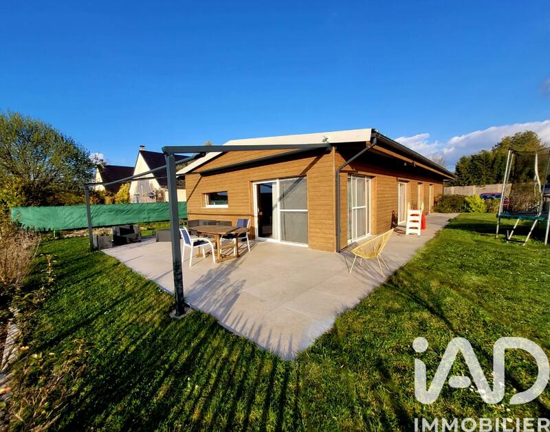 Maison - 111 m² - 5 pièces