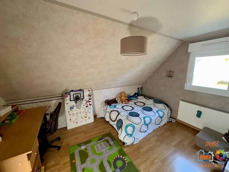 Maison - 95 m² - 4 pièces