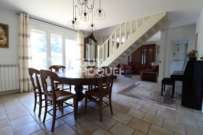 Maison - 95 m² - 5 pièces