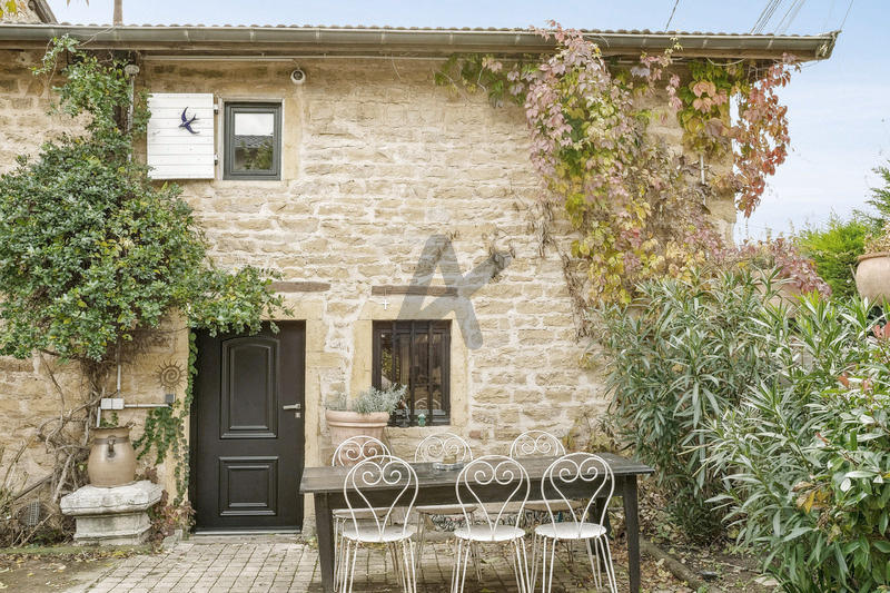 Maison - 158 m² - 7 pièces