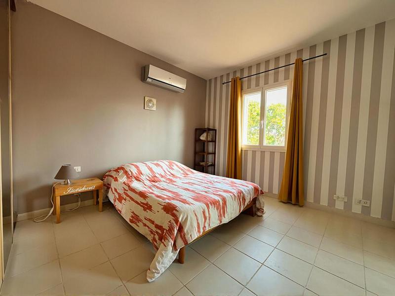 Maison - 180 m² - 8 pièces