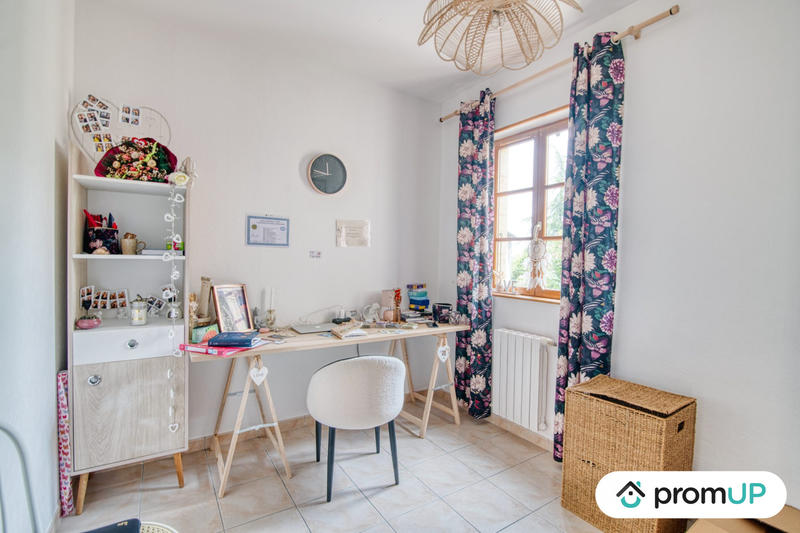 Maison traditionnelle - 340 m² - 16 pièces