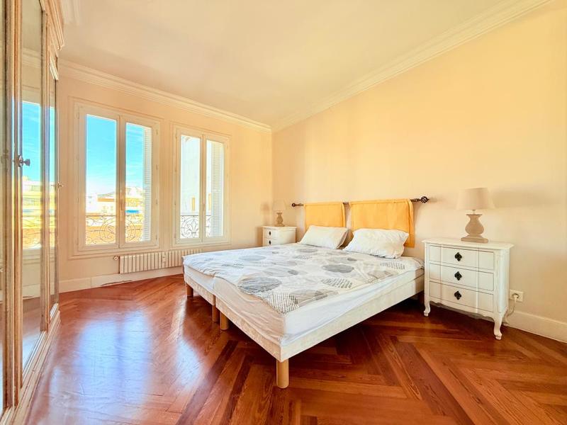 Appartement - 87 m² - 3 pièces