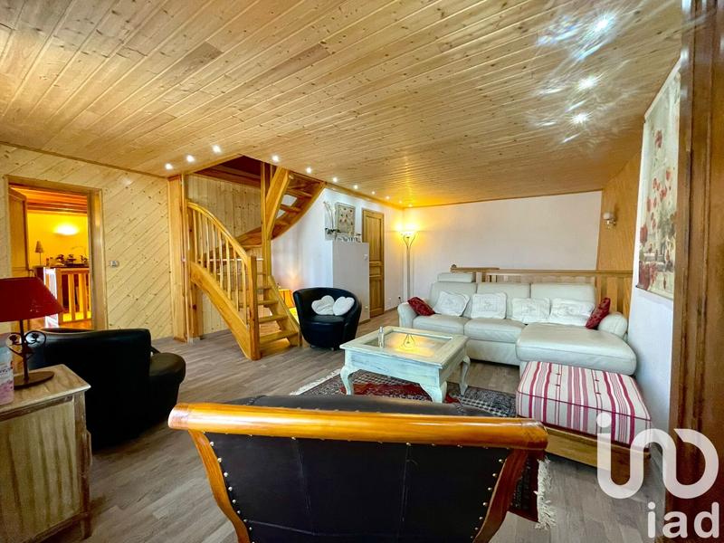 Maison de village - 247 m² - 6 pièces