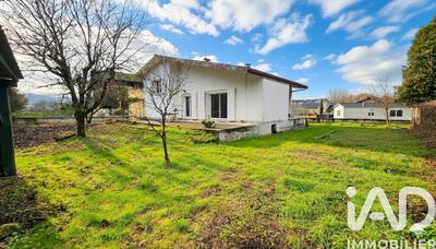 Maison - 95 m² - 4 pièces