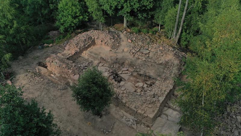 Tous aux châteaux du site du Purpurkopf pour le 1er mai !