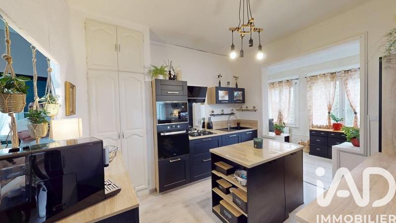 Maison - 155 m² - 6 pièces