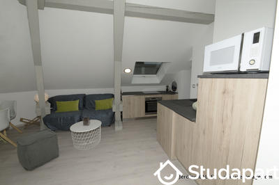 Chambre - 9 m² - 1 pièce