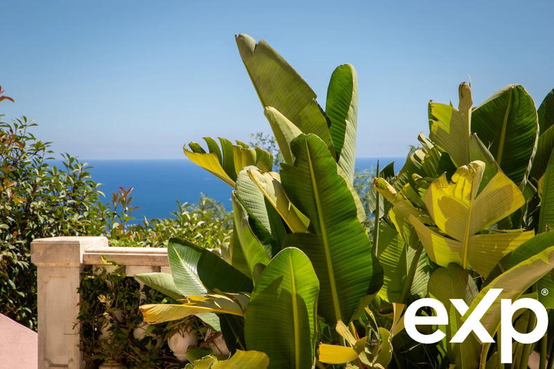 Villa - 285 m² - 6 pièces