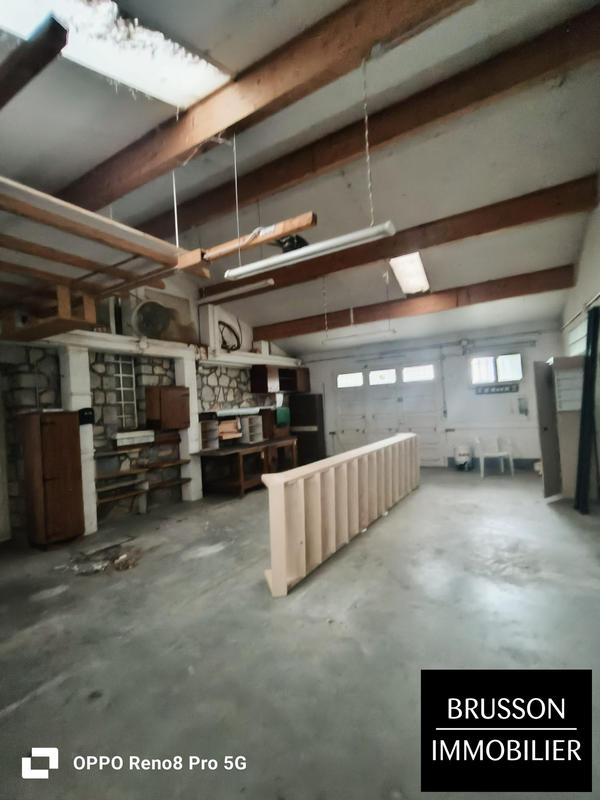 Maison traditionnelle - 244 m² - 5 pièces