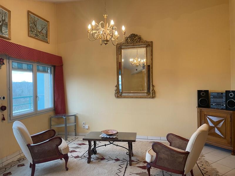 Appartement - 89 m² - 3 pièces