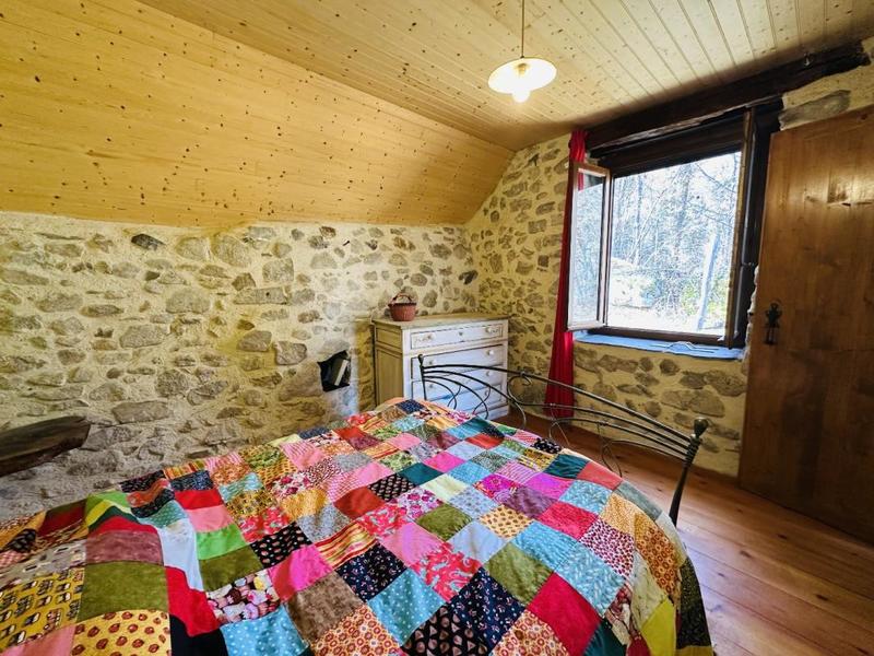 Maison en pierre - 85 m² - 3 pièces