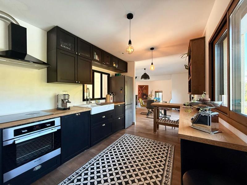 Maison - 158 m² - 5 pièces