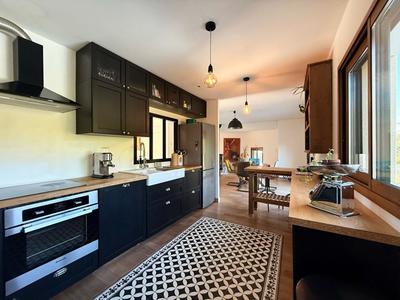 Maison - 158 m² - 5 pièces