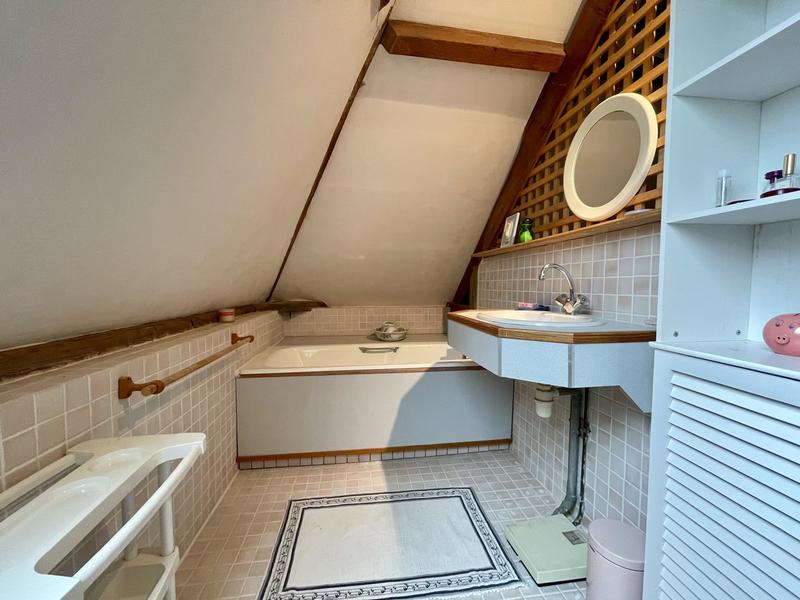 Maison ancienne - 298 m² - 12 pièces