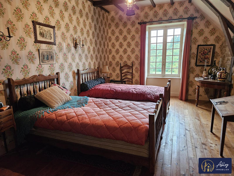 Maison ancienne - 218 m² - 7 pièces