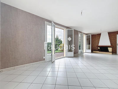 Maison - 127 m² - 5 pièces