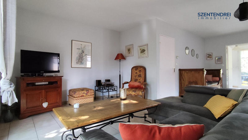 Maison traditionnelle - 98 m² - 4 pièces