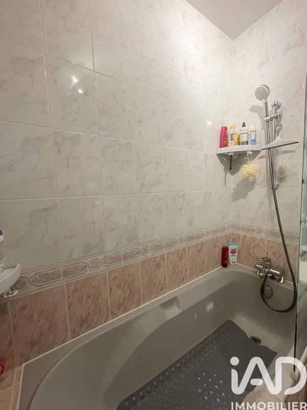 Appartement - 97 m² - 5 pièces