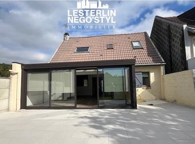 Maison - 96 m² - 4 pièces