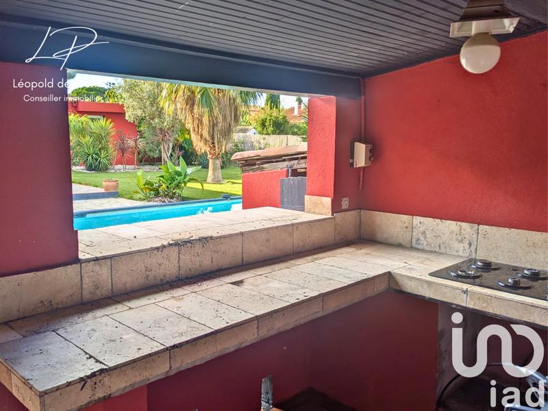 Maison - 252 m² - 9 pièces